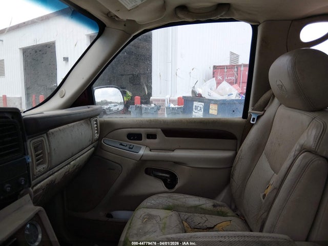 44779476 :رقم المزاد ، 3GYFK66N75G208027 vin ، 2005 Cadillac Escalade Esv Standard مزاد بيع