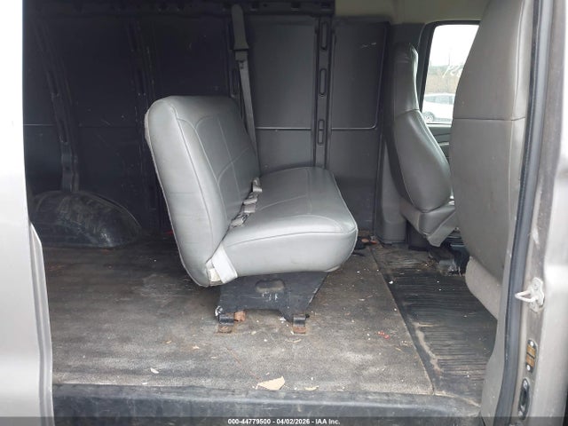 44779500 :رقم المزاد ، 1GTGG25V961149178 vin ، 2006 Gmc Savana Work Van مزاد بيع