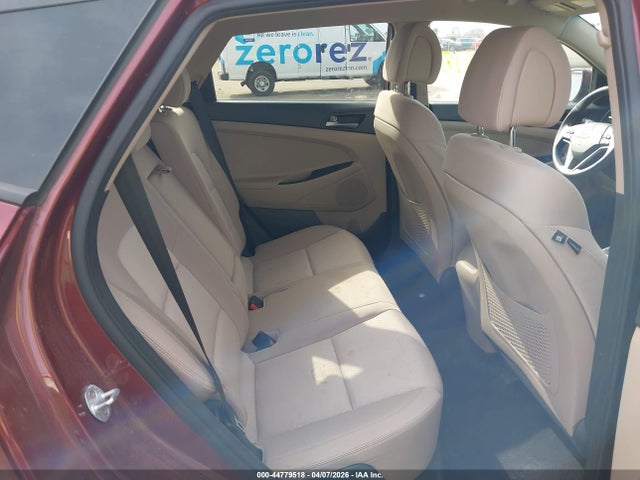 2017 Hyundai Tucson Se მანქანა იყიდება აუქციონზე, vin: KM8J3CA45HU481054, აუქციონის ნომერი: 44779518