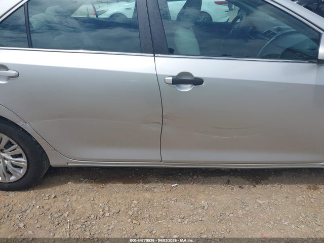 2012 Toyota Camry Le მანქანა იყიდება აუქციონზე, vin: 4T1BF1FK1CU028842, აუქციონის ნომერი: 44779526