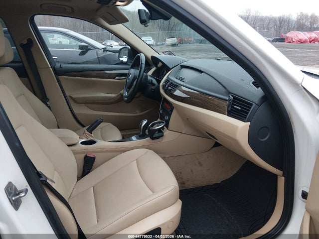 2014 Bmw X1 Xdrive28i მანქანა იყიდება აუქციონზე, vin: WBAVL1C58EVY15306, აუქციონის ნომერი: 44779532