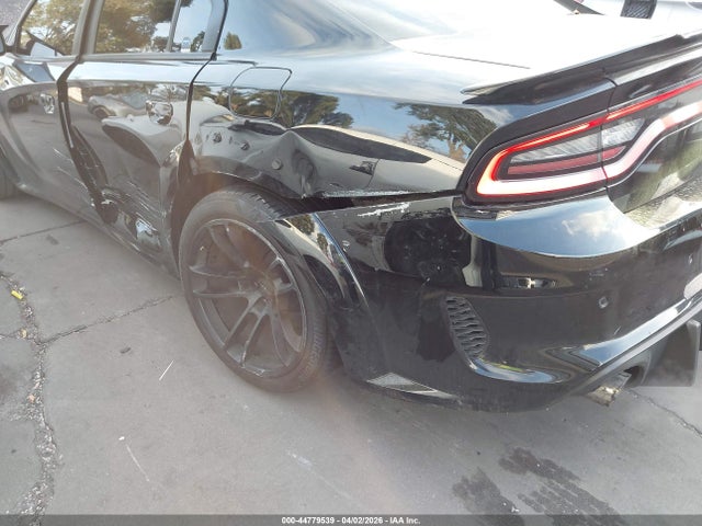 44779539 :رقم المزاد ، 2C3CDXL98JH155711 vin ، 2018 Dodge Charger Srt Hellcat Rwd مزاد بيع