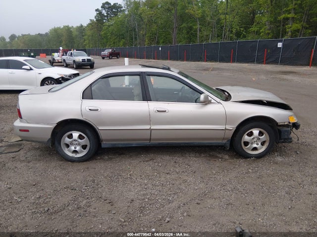 Продаж на аукціоні авто 1997 Honda Accord Sdn Special Edition, vin: 1HGCD5600VA163403, номер лоту: 44779542