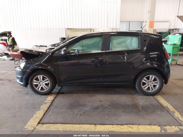 Chevrolet Sonic Lt Auto 2015 1G1JC6SG2F4134642 Image 14