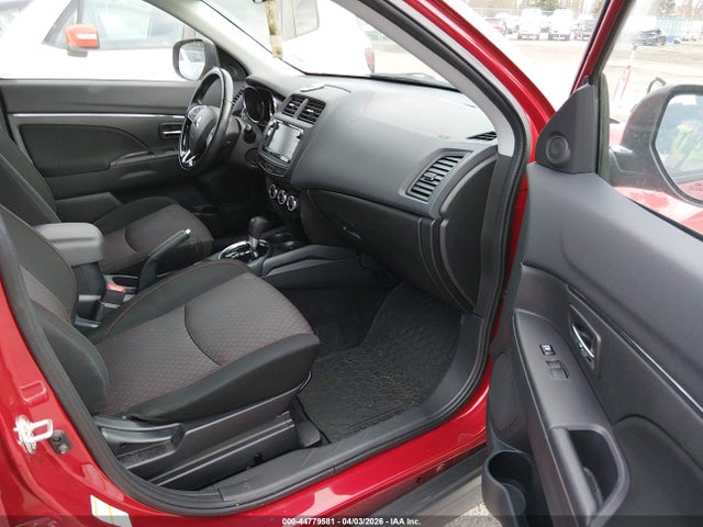 2017 MITSUBISHI OUTLANDER SPORT JA4AR3AW4HZ027587 Photo 4