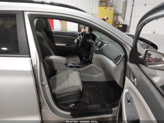Aukcja sprzedaży 2018 Hyundai Tucson Value, vin: KM8J3CA21JU818243, numer aukcji: 44779587