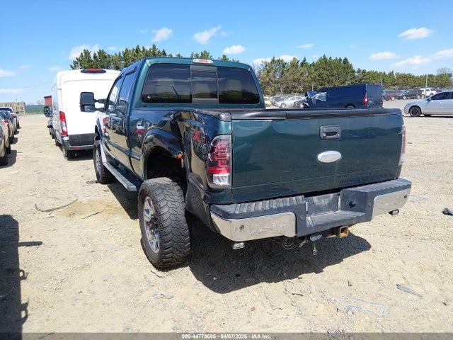 2011 FORD F-350 1FT8W3BT0BEC89686 Photo 2