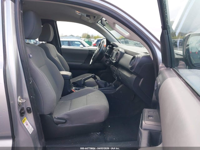 5TFSX5EN0GX044085 Toyota Tacoma Sr