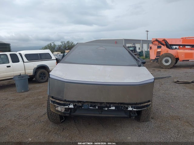 Продажа на аукционе авто 2024 Tesla Cybertruck All-wheel Drive, vin: 7G2CEHED4RA049784, номер лота: 44779638