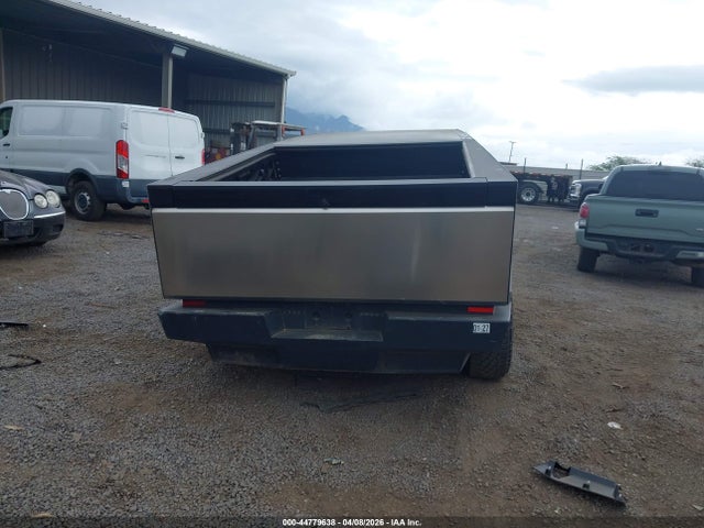 Продажа на аукционе авто 2024 Tesla Cybertruck All-wheel Drive, vin: 7G2CEHED4RA049784, номер лота: 44779638