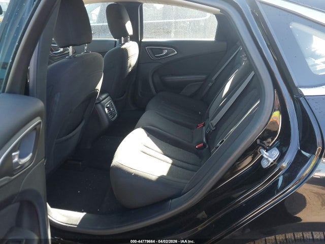 2015 Chrysler 200 Limited მანქანა იყიდება აუქციონზე, vin: 1C3CCCAB2FN534865, აუქციონის ნომერი: 44779664