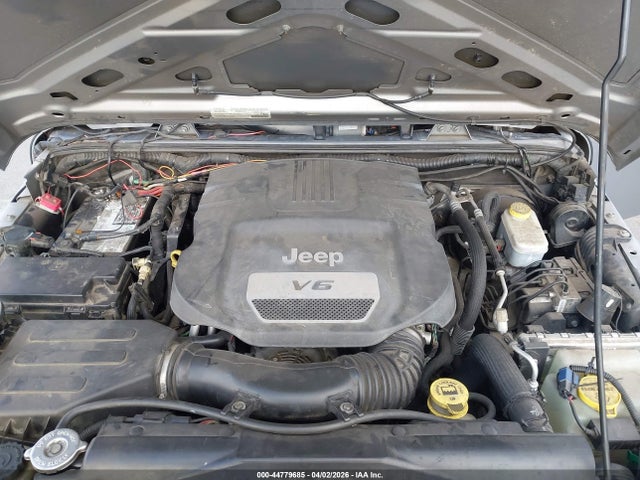 44779685 :رقم المزاد ، 1C4BJWDG8FL643350 vin ، 2015 Jeep Wrangler Unlimited Sport مزاد بيع