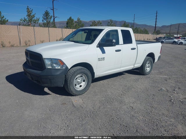 2018 RAM 1500 1C6RR7FG5JS326223 Photo 1