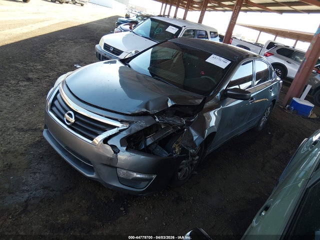 Nissan Altima 2.5 S 2014 1N4AL3AP3EN356922 Image 2