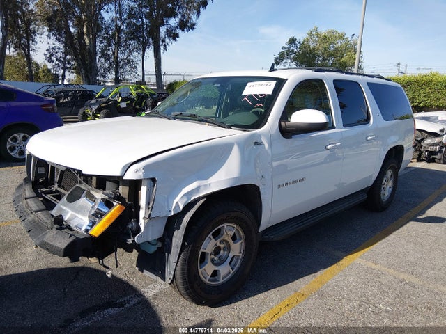 Chevrolet Suburban 1500 Lt 2014 1GNSCJE02ER110573 Image 2
