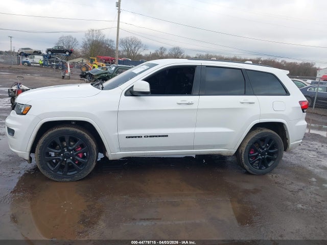 Продажа на аукционе авто 2017 Jeep Grand Cherokee Altitude 4x4, vin: 1C4RJFAG9HC905768, номер лота: 44779715