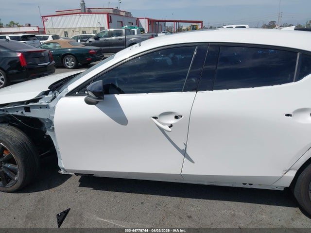 JM1BPAMM1R1716615 Mazda Mazda3 2.5 S Preferred
