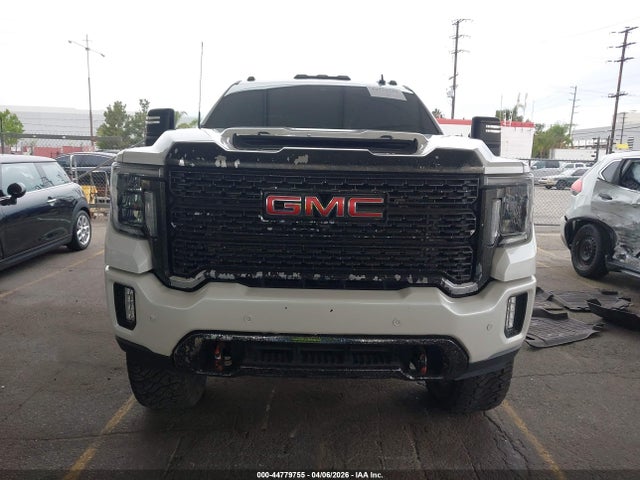 44779755 :رقم المزاد ، 1GT49WEY6NF225925 vin ، 2022 Gmc Sierra 3500hd 4wd  Long Bed Denali مزاد بيع