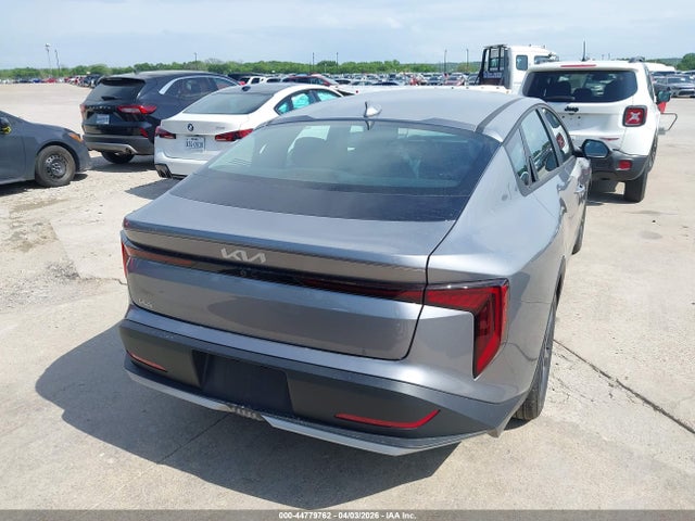 44779762 :رقم المزاد ، 3KPFT4DE0TE305833 vin ، 2026 Kia K4 Lxs مزاد بيع