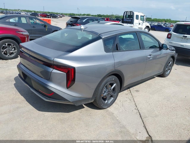 44779762 :رقم المزاد ، 3KPFT4DE0TE305833 vin ، 2026 Kia K4 Lxs مزاد بيع