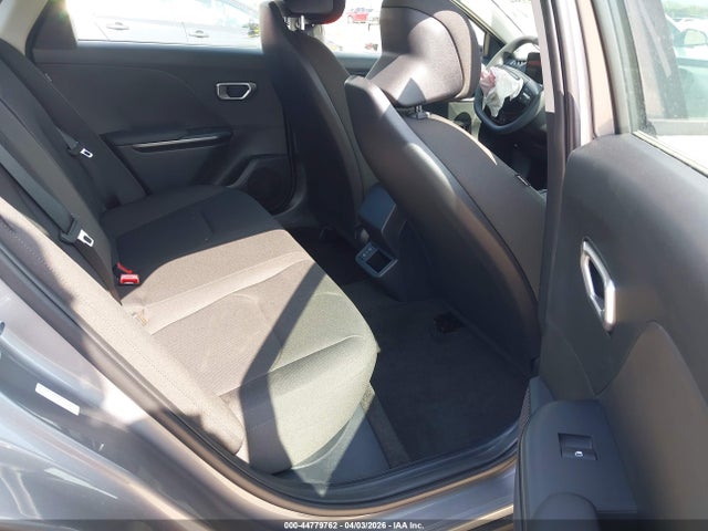 44779762 :رقم المزاد ، 3KPFT4DE0TE305833 vin ، 2026 Kia K4 Lxs مزاد بيع