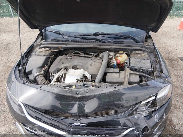 1G1ZE5SX4JF207112 Chevrolet Malibu Premier