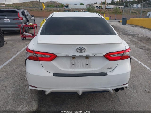 4T1B11HK9JU605299 Toyota CAMRY SE