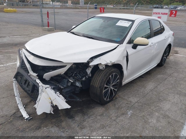 2018 TOYOTA CAMRY 4T1B11HK9JU605299 Photo 1
