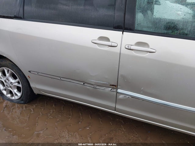 2005 TOYOTA SIENNA 5TDZA22C15S266266 Photo 5