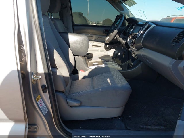 5TFJU4GN8EX064268 Toyota Tacoma Prerunner V6