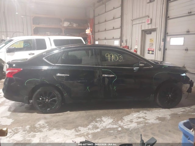 44779903 :رقم المزاد ، 3N1AB7AP6JY327032 vin ، 2018 Nissan Sentra S مزاد بيع