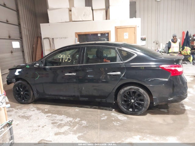 44779903 :رقم المزاد ، 3N1AB7AP6JY327032 vin ، 2018 Nissan Sentra S مزاد بيع