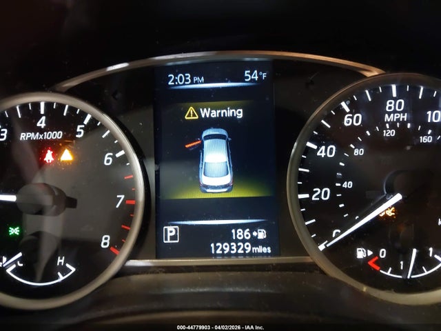 44779903 :رقم المزاد ، 3N1AB7AP6JY327032 vin ، 2018 Nissan Sentra S مزاد بيع