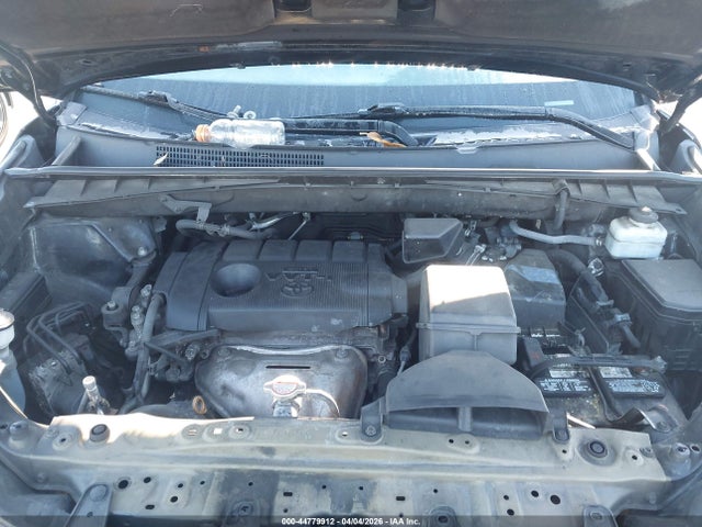 5TDZARFH1GS021856 Toyota Highlander Le
