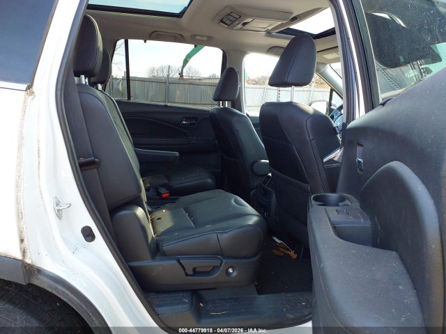 Honda Pilot Elite 2016 5FNYF6H05GB071652 Image 8