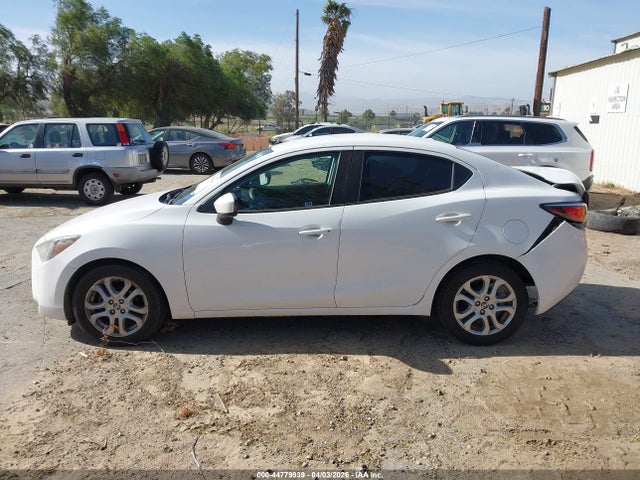 Scion IA 2016 3MYDLBZV1GY143981 Image 14