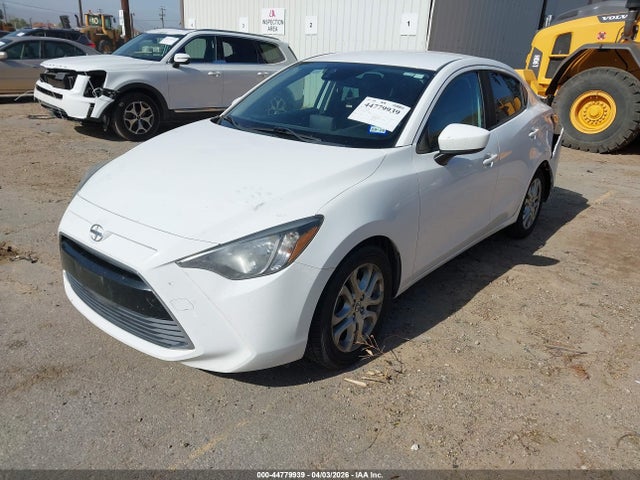 Scion IA 2016 3MYDLBZV1GY143981 Image 2