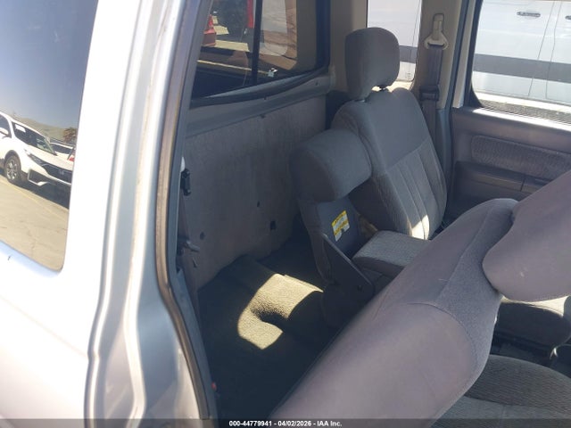 2001 Nissan Frontier Xe მანქანა იყიდება აუქციონზე, vin: 1N6DD26S21C358059, აუქციონის ნომერი: 44779941