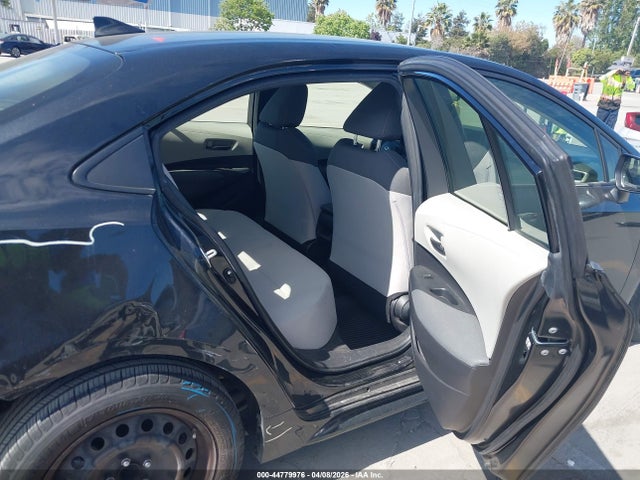JTDEPMAE7NJ204671 Toyota COROLLA LE