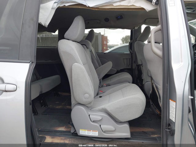 2018 TOYOTA SIENNA 5TDKZ3DC1JS953626 Photo 7