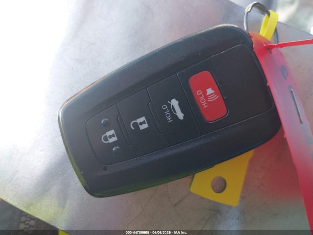 Toyota Corolla Hybrid Le 2022 JTDEAMDE3N3013749 Image 11