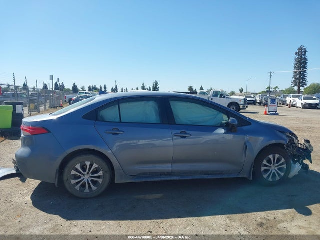 Toyota Corolla Hybrid Le 2022 JTDEAMDE3N3013749 Image 13