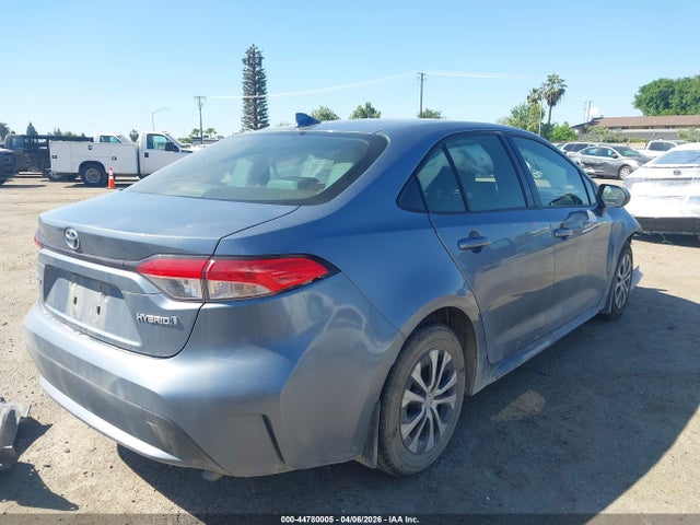 Toyota Corolla Hybrid Le 2022 JTDEAMDE3N3013749 Image 4