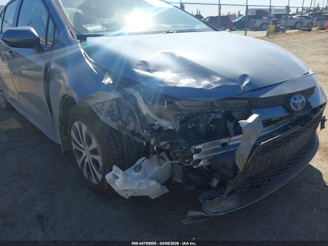 Toyota Corolla Hybrid Le 2022 JTDEAMDE3N3013749 Image 6
