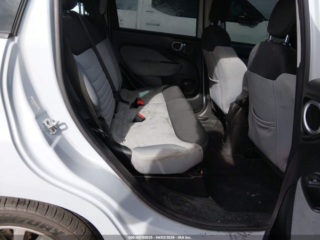 2014 FIAT 500L ZFBCFABH3EZ027400 Photo 7