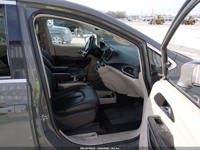 Продаж на аукціоні авто 2022 Chrysler Pacifica Touring L, vin: 2C4RC1BGXNR142173, номер лоту: 44780045