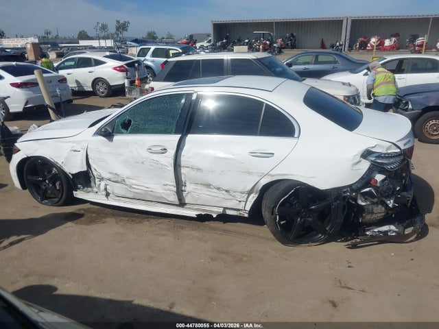 W1KAF8HB7SR246622 Mercedes-Benz Amg C 43 4matic
