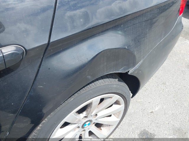 2011 Bmw 328i მანქანა იყიდება აუქციონზე, vin: WBAPH5G52BNM83872, აუქციონის ნომერი: 44780064