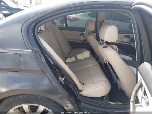 2011 Bmw 328i მანქანა იყიდება აუქციონზე, vin: WBAPH5G52BNM83872, აუქციონის ნომერი: 44780064