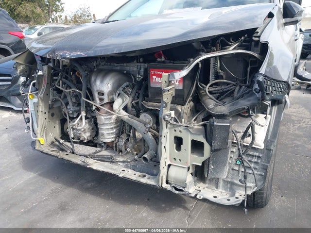 2T3RFREVXJW834918 Toyota Rav4 Adventure